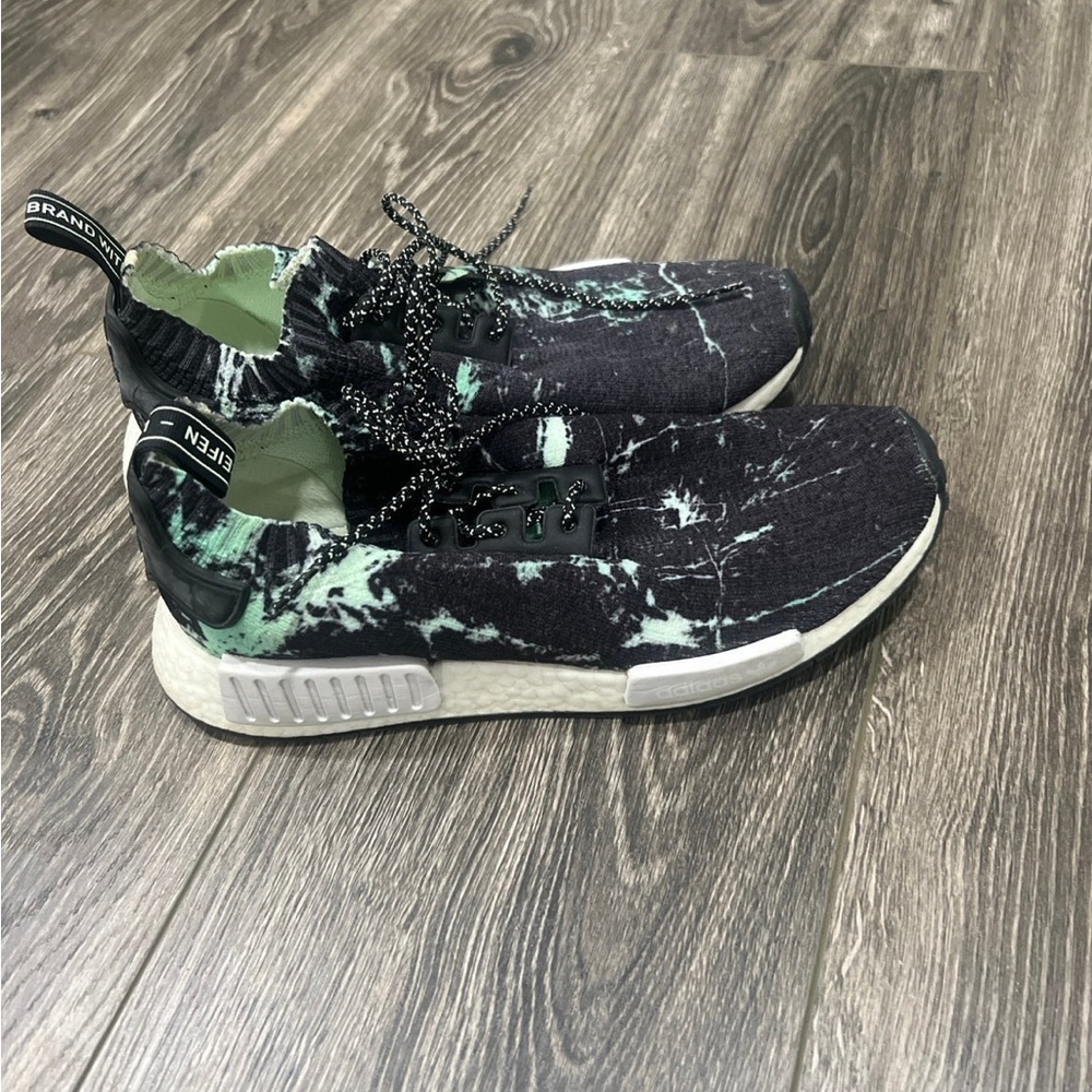Adidas sneakers men